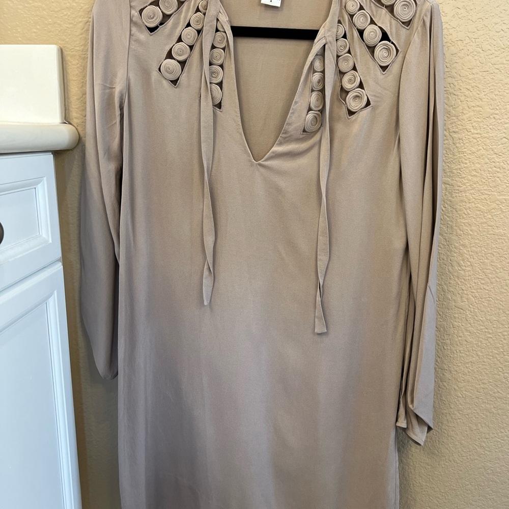 Diane Von Furstenberg Taupe V-Neck Long Sleeve Dress with Rosette Trim